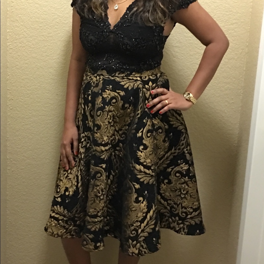 Bundle skirt  (chicwish ) with top ( Bebe)